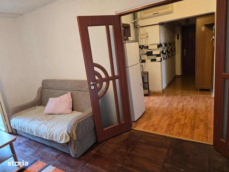 Apartament cu 3 camere în Casa de Cultură