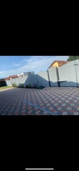 Casă cu 4 camere în Stupini