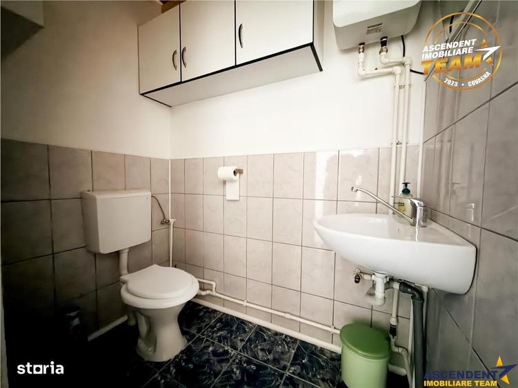 Spațiu comercial, de 35 mp, în Simeria