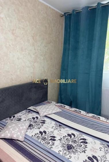 Apartament cu 4 camere decomandat, mobilat în Titan