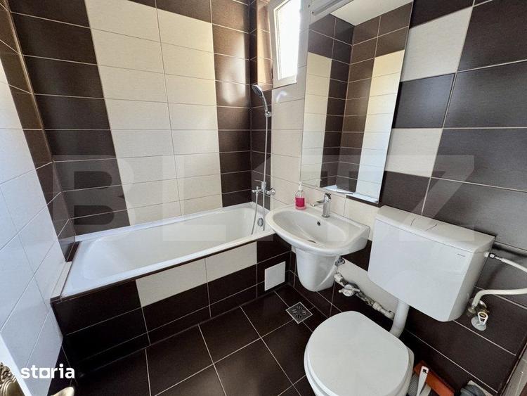Apartament cu 3 camere în Rovine