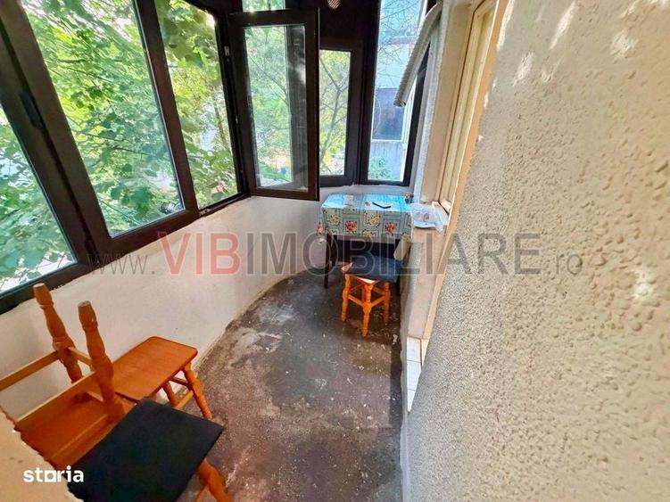 Apartament cu 3 camere decomandat în Păcii
