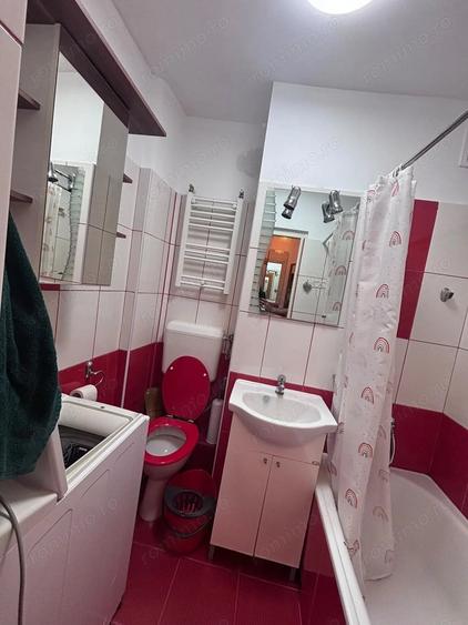 Apartament cu 2 camere nedecomandat în Dâmbu Pietros