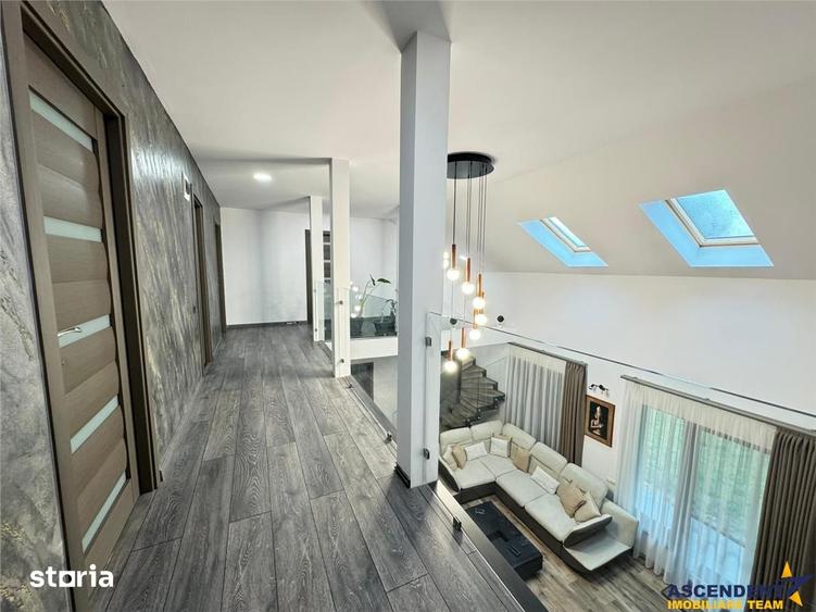 Casă cu 4 camere cu Teren 1620 Mp în Livezeni