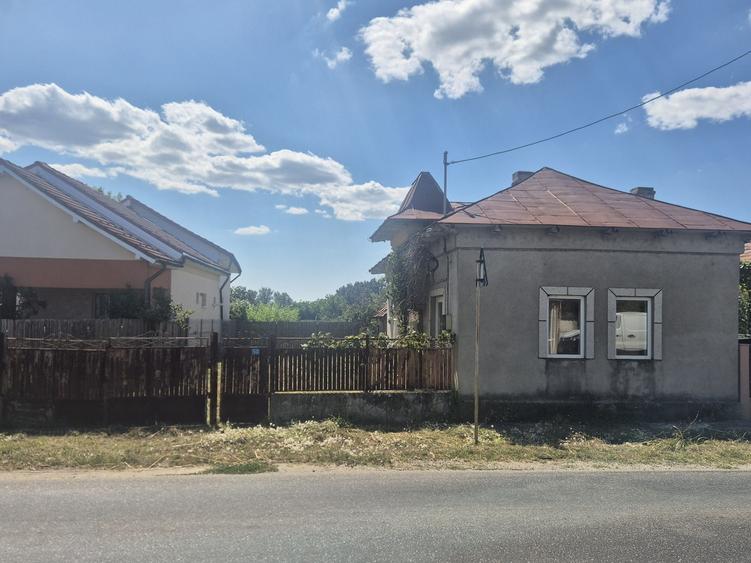 Casă cu 4 camere în Central