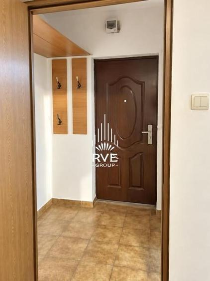 Garsonieră în Vatra Luminoasă
