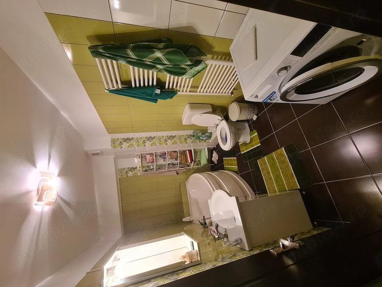 Apartament cu 3 camere decomandat în Central