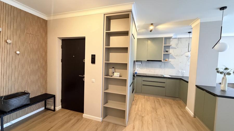 Apartament cu 2 camere semidecomandat, mobilat în Andrei Mureșanu