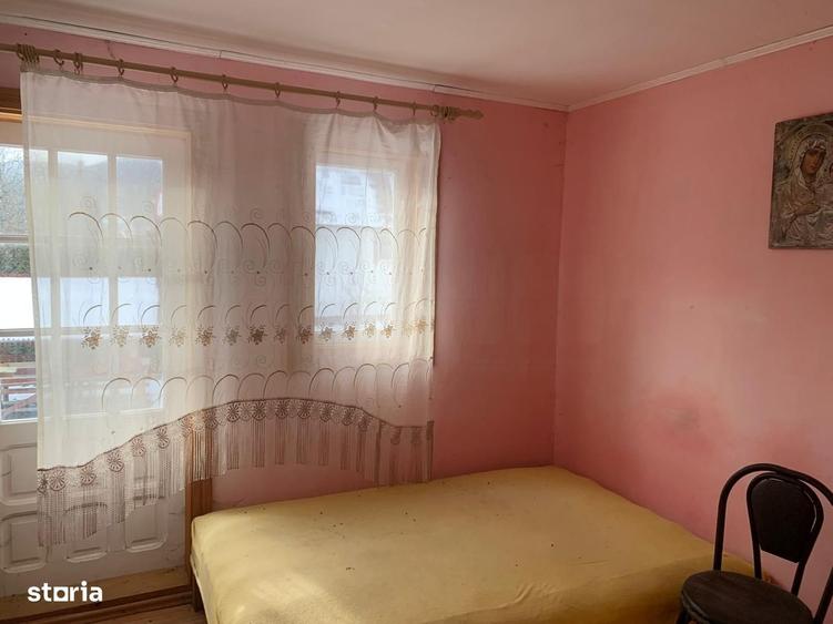 Casă cu 4 camere în Vicovu de Sus