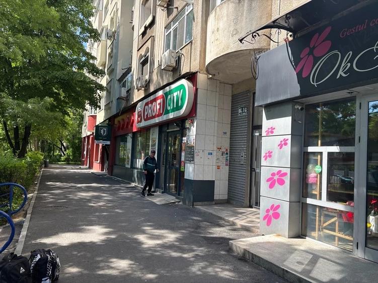 Spațiu comercial, de 100 mp, în Văcăresti