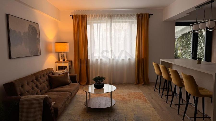 Apartament cu 3 camere decomandat în Băneasa