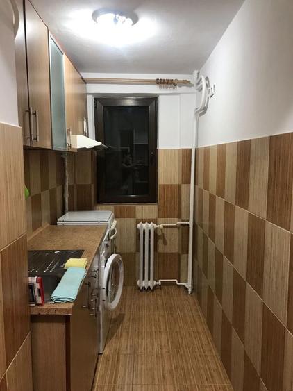 Apartament cu 2 camere decomandat în Tei