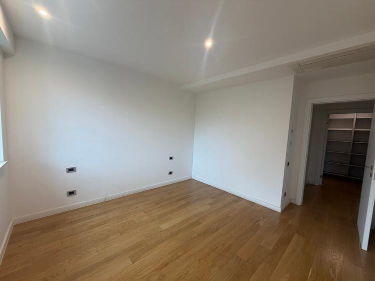 Apartament cu 2 camere decomandat în Aviației