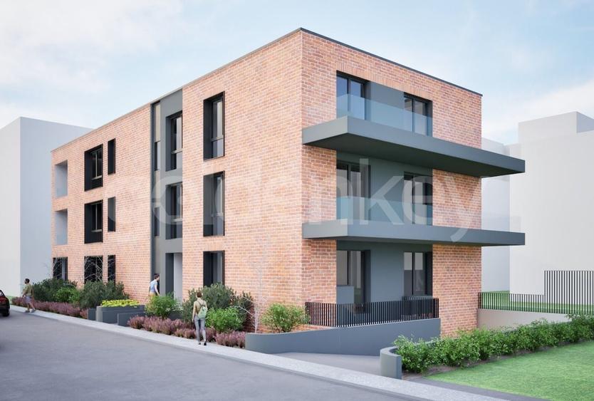 Apartament cu 4 camere semidecomandat în Aviației
