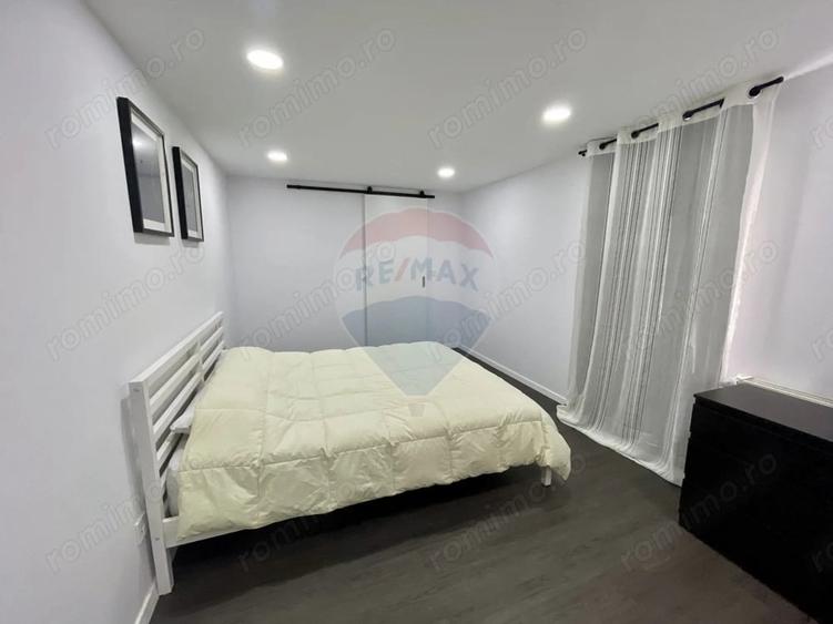 Casă cu 4 camere cu Teren 1397 Mp în Poiana