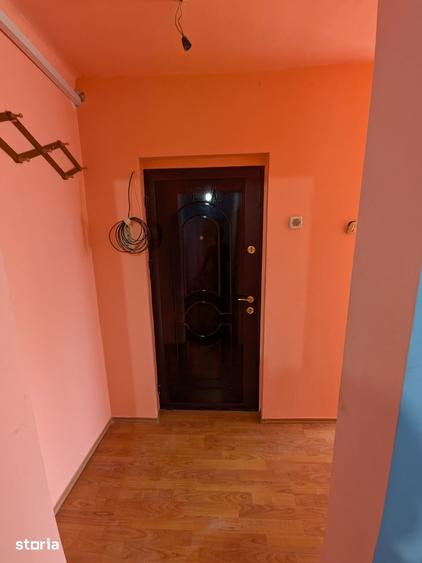 Apartament cu 2 camere decomandat în Calea București