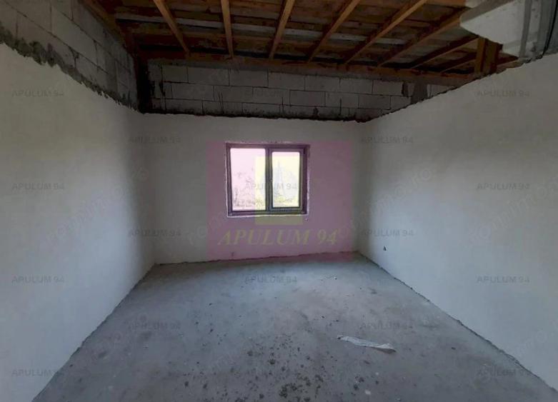 Casă cu 4 camere cu Teren 200 Mp în 1 Decembrie