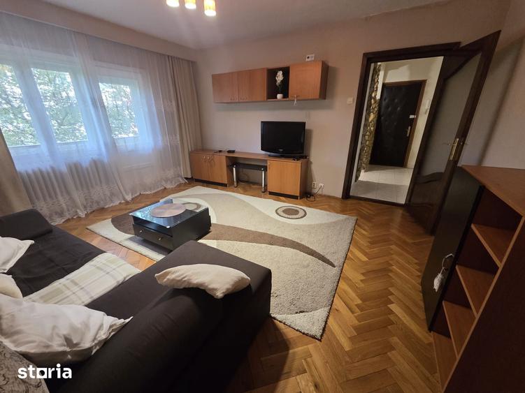 Apartament cu 3 camere decomandat în Mărăști