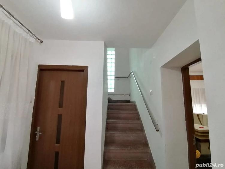 Casă cu 3 camere în Central