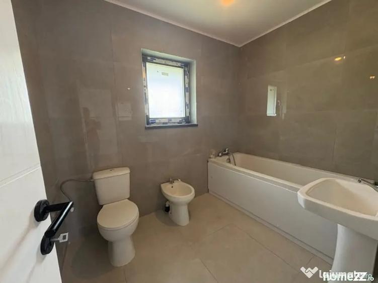 Casă cu 3 camere cu Teren 300 Mp în Vișan