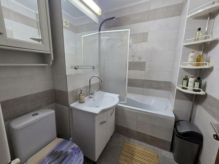 Apartament cu 2 camere decomandat în Dacia