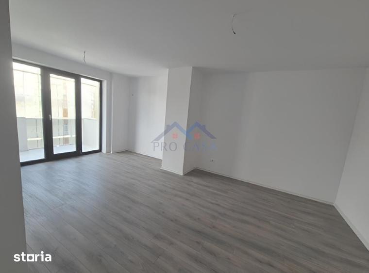 Apartament cu 3 camere în Lipoveni