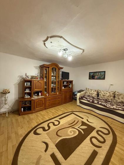 Casa de vanzare in Rasinari cu 1350 mp teren - 1