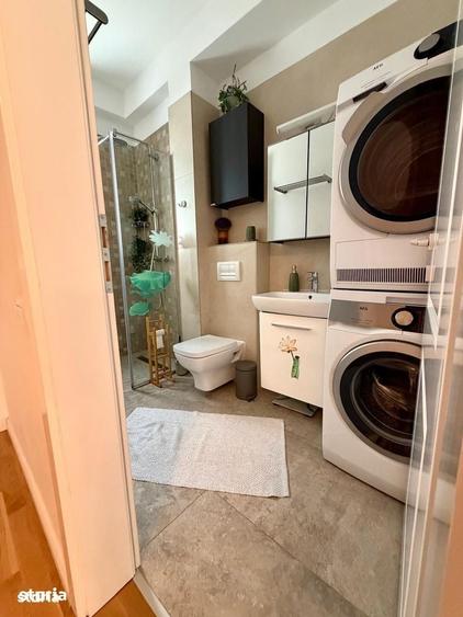 Apartament cu 3 camere semidecomandat în 13 Septembrie