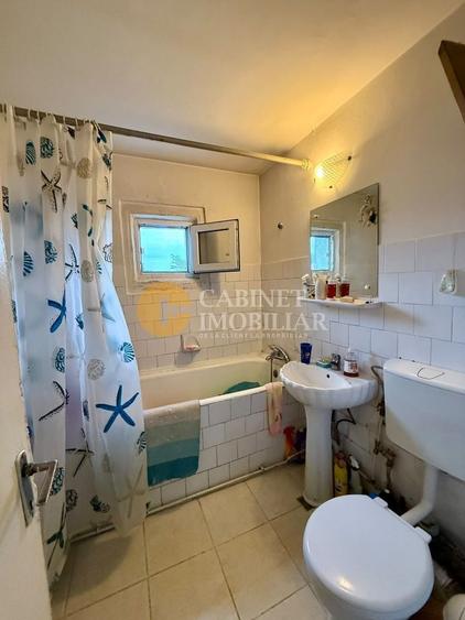 Apartament cu 3 camere decomandat, mobilat în Păcurari
