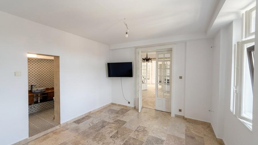 Apartament cu 4 camere în Dorobanți