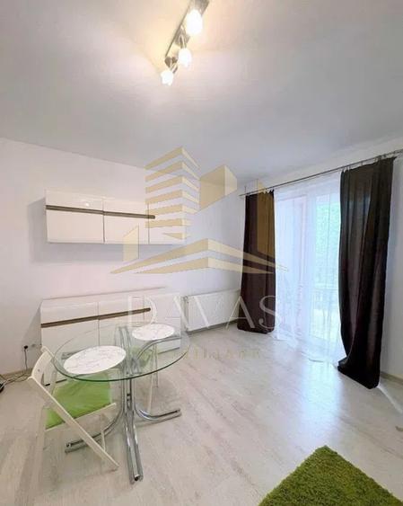 Apartament cu 2 camere decomandat, mobilat în Central