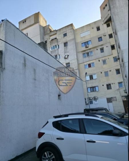 Casa 3 Camere - Centru - Tomis 2, eMag , 83 mp, Bucatarie, 2 Bai - 142m teren - 9