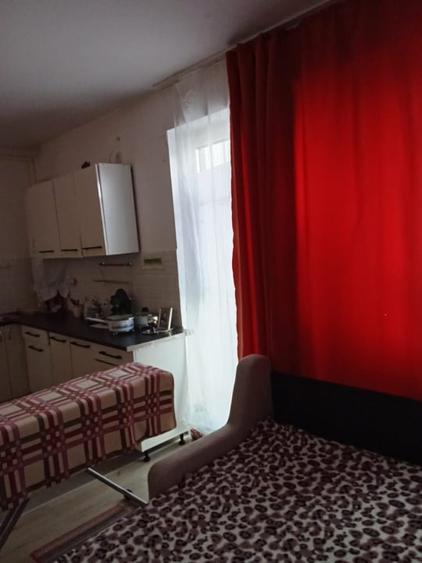 Apartament cu 2 camere, 38 mp, balcon, zona Razoare - 3