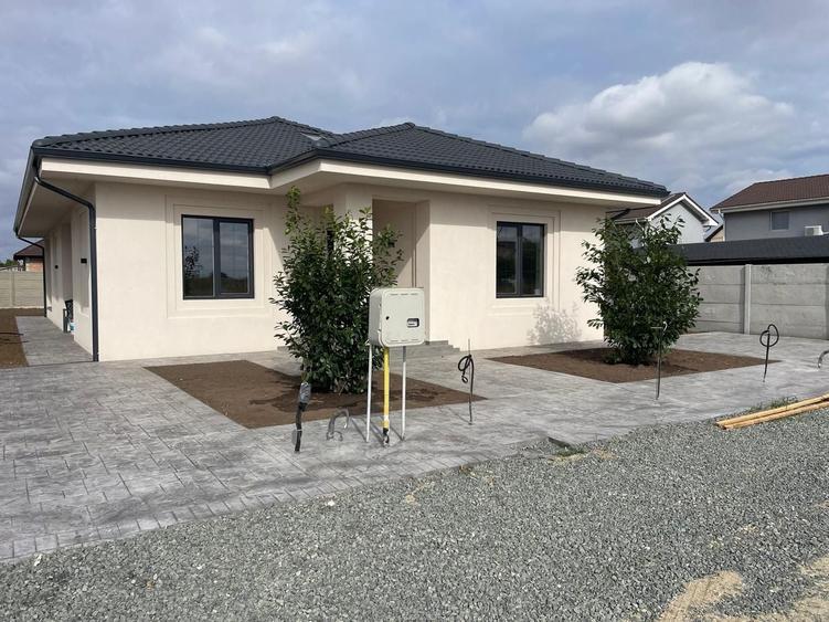 Casa individuala pe parter Sanandrei-comision 0 - 1