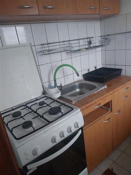 Garsoniera cu balcon etaj 2 zona Stadion - 3