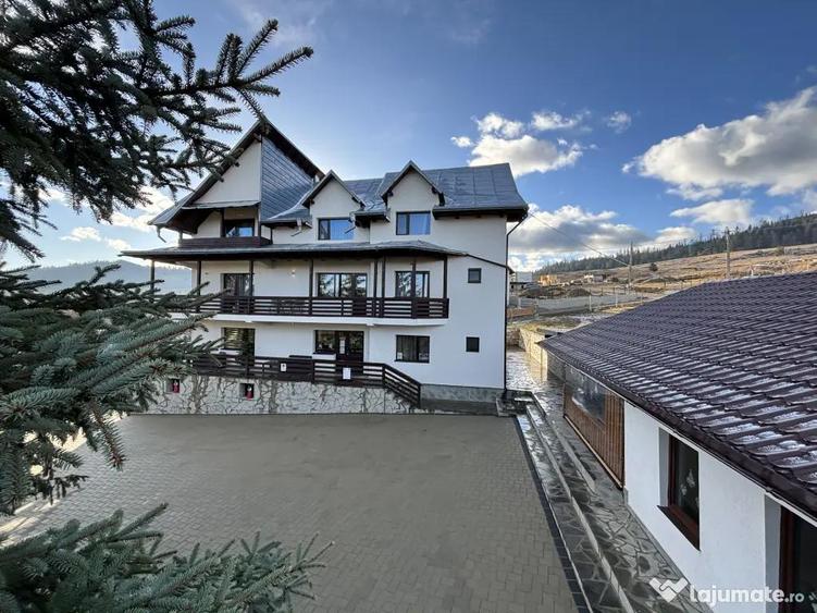 Pensiune 12 camere + 33 ari de teren Solca - 1