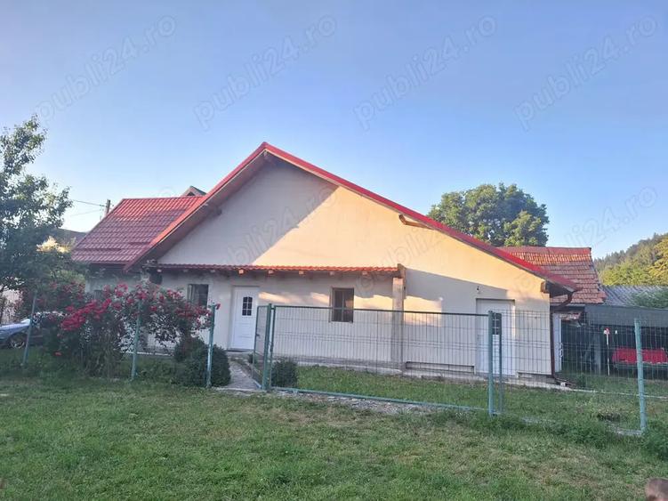 Vanzare casa de vacanta + teren in Moieciu de Jos(jud.Brasov) - 8