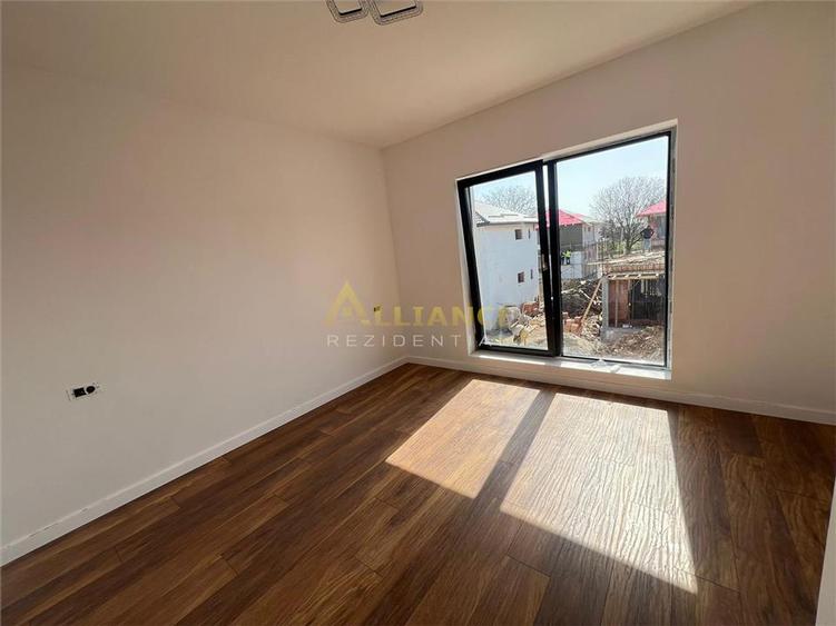 Vila Individuala  - 4 camere - 3 bai-teren -320-600 M de STV - 15