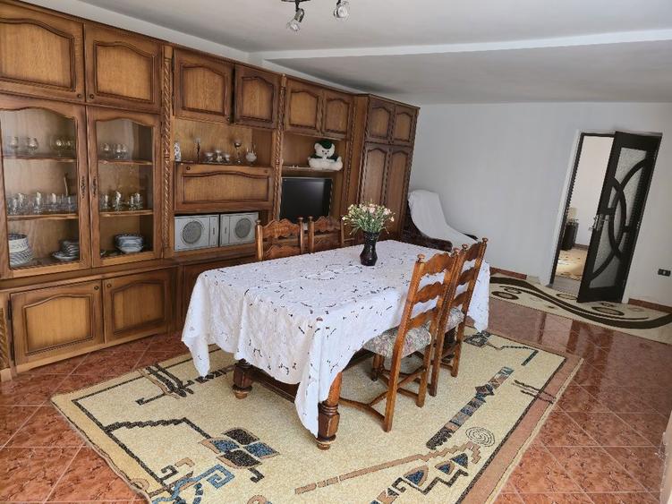 Casa de vanzare complet mobilata si utilata - 8