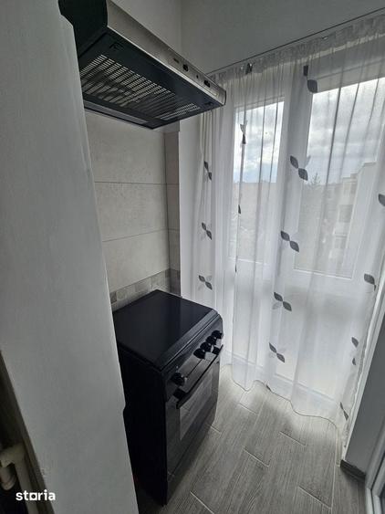 Garsoniera spa?ioasa cu balcon,Gavana, mobilata ?i utilata - 5