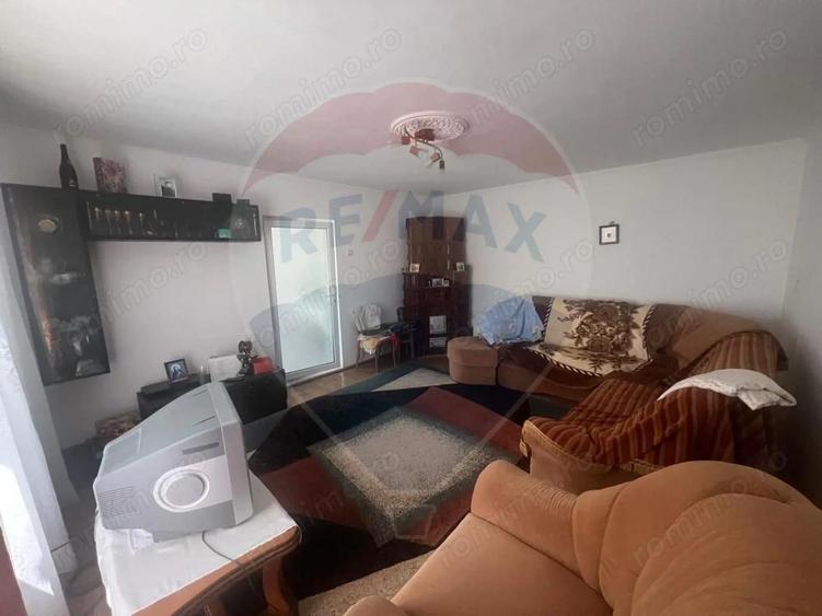Casa 6 camere Jorasti - 2