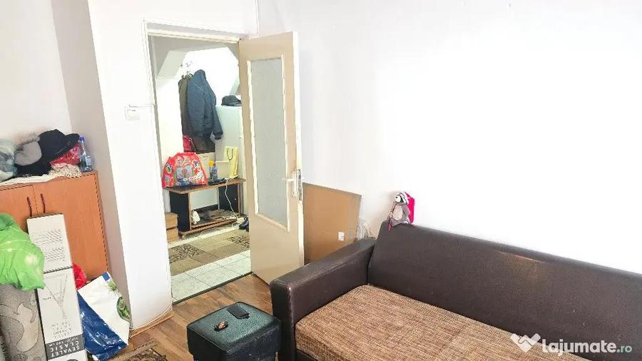 Vand apartament cu o camera decomandat in Deva,Micro 15, parter - 4