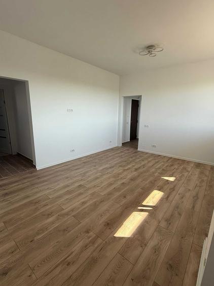 Garsoniera spatioasa, renovata complet, rondul cu flori Nitu Vasile - 7