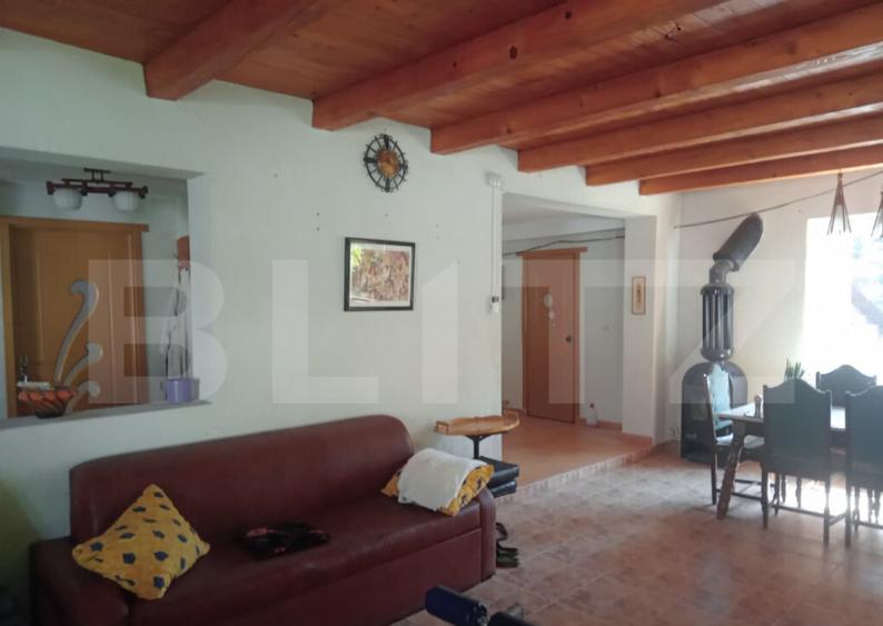 Casa ideala pentru locuit, relaxare sau investi?ie turist - 10