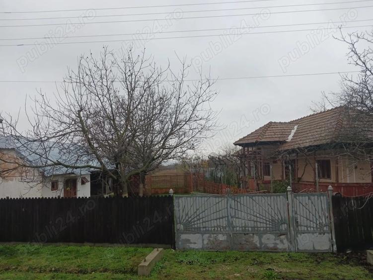 Casa cu teren de vanzare in comuna Verguleasa, jude?ul Olt - 2