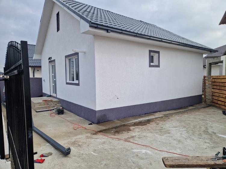 Agenție imobiliară vindem casa la sol în Năvodari - 1