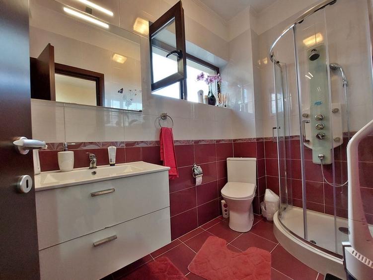 Casa individuala la cheie, garaj, curte 452mp, zona Parcului Sportiv - 12