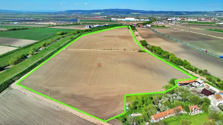 Teren Intravilan Rezidential - Turistic - 1