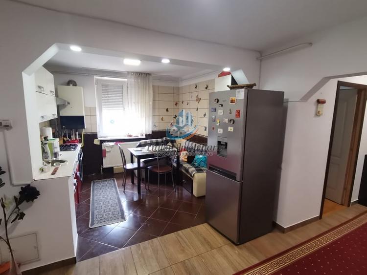 Apartament 4 camere, etaj 4, Piata Bistrita&nbsp;Precista - 1