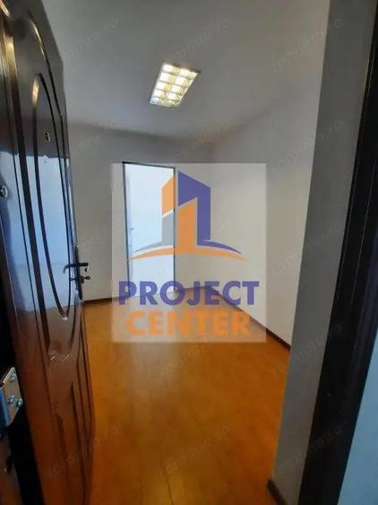 Spatiu birouri, central, etajul 1 - 8